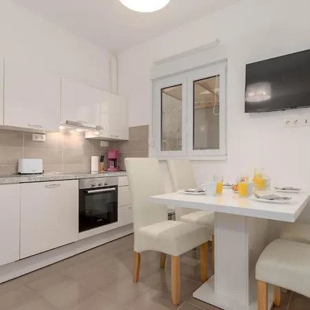 Bora Apartment Pula Exterior photo