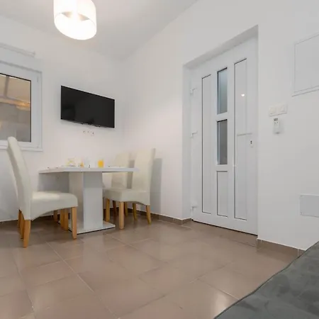 Bora Apartment Pula Exterior photo